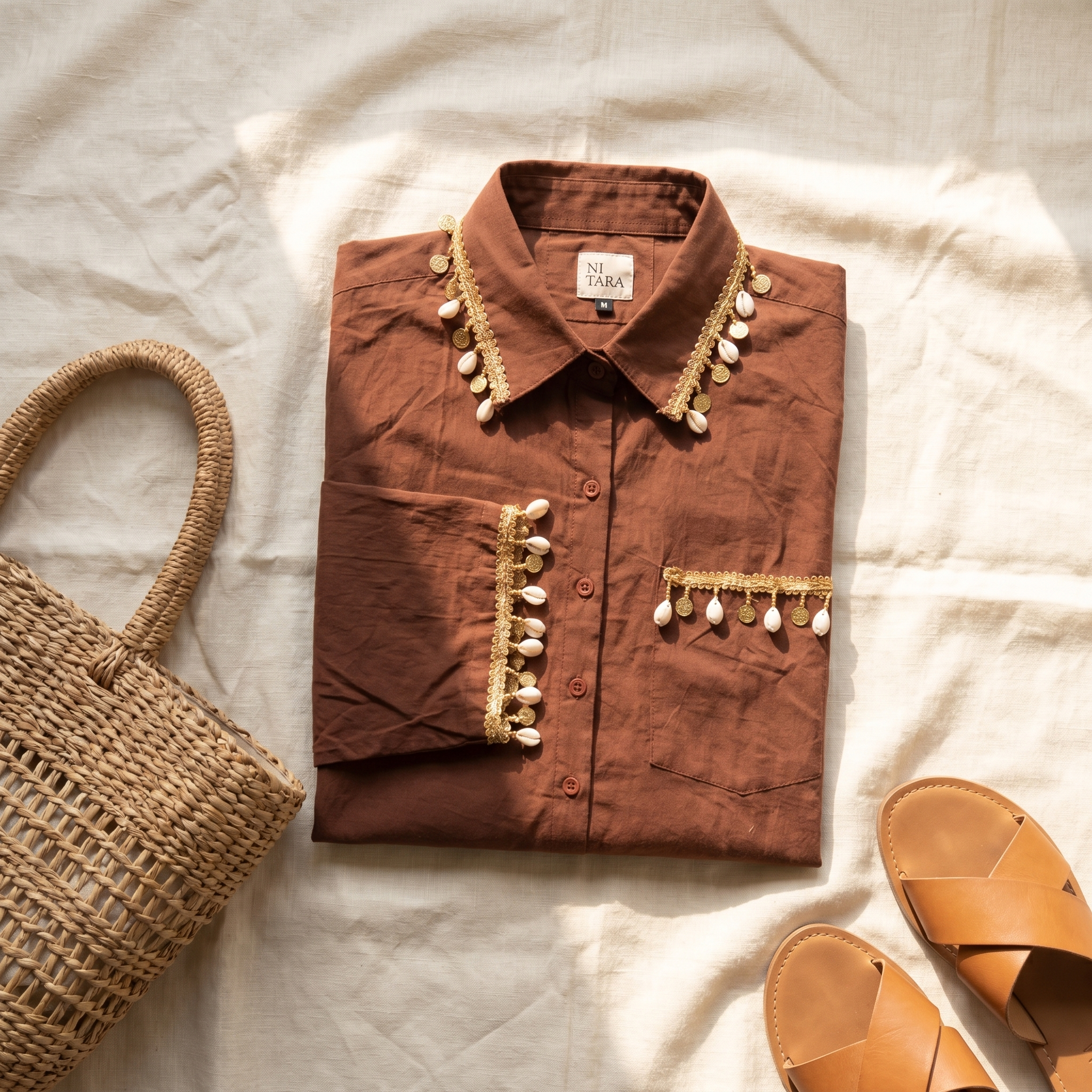 The Cocoa Brown, flat lay